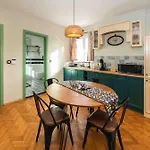 Heart Of The City Center Lux Apartment With View